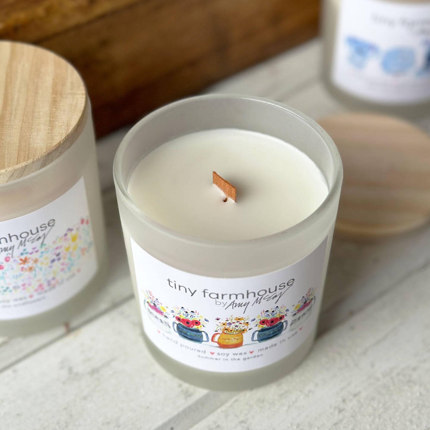 Cut Flowers summer in the garden hand-poured soy wax candle (11oz)